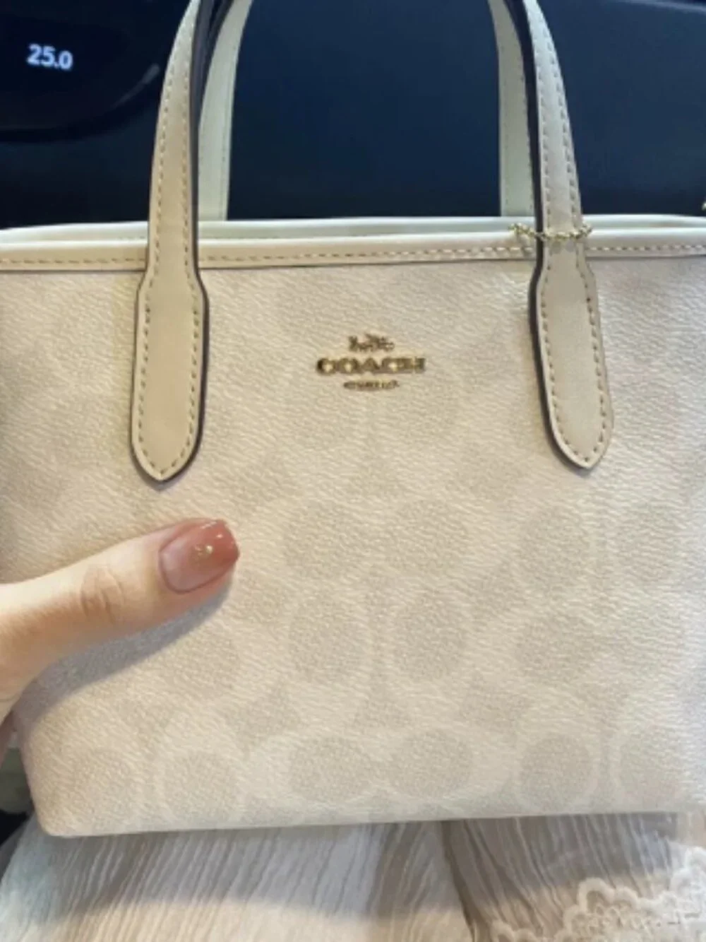 Coach White Signature Tote Bag Shoulder Handbag Pre-Owned